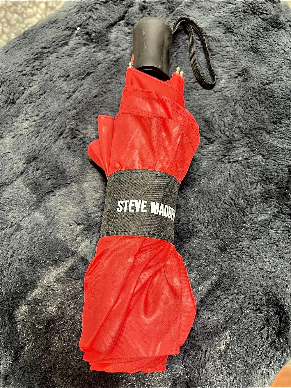 Steve Madden Coral Colored Collapsable Umbrella